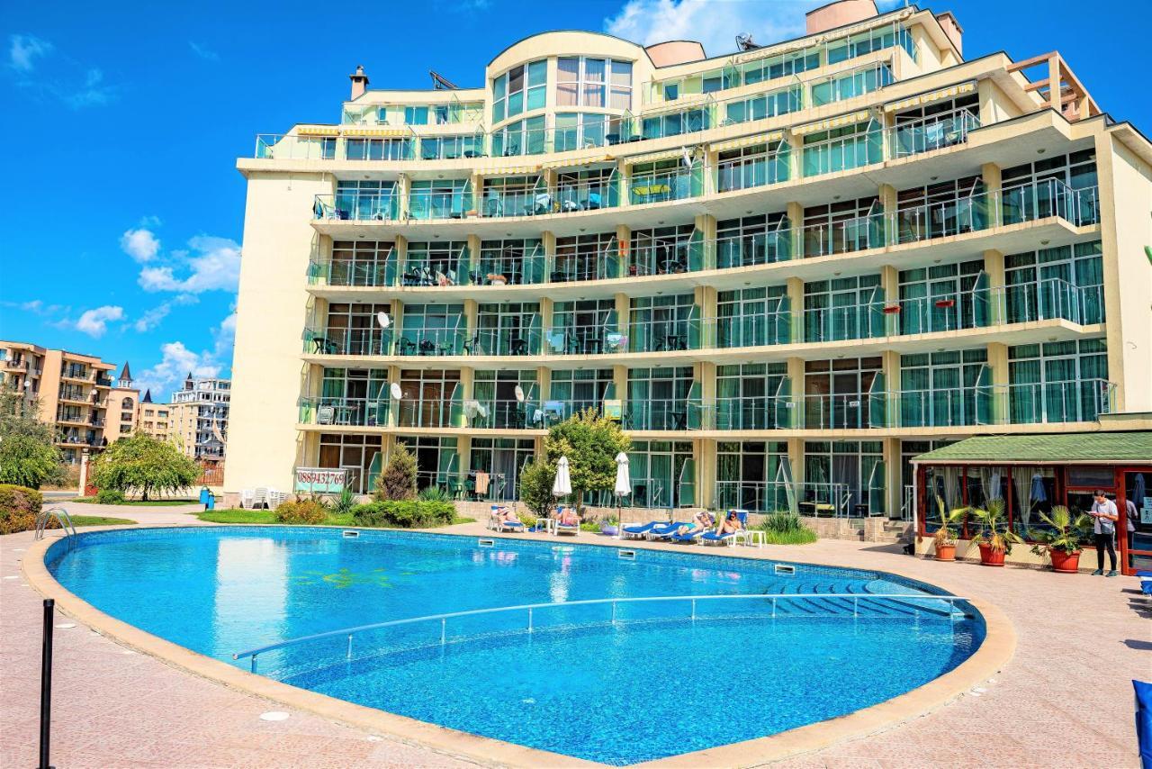 Julia Family - Menada Apartments Sunny Beach Eksteriør billede